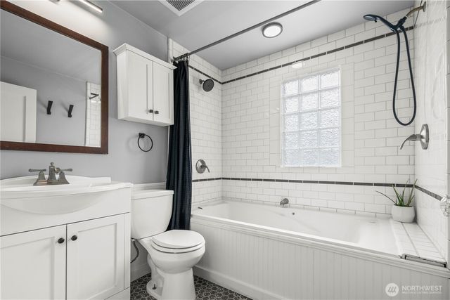 8053 16th Avenue NW, Seattle, WA 98117