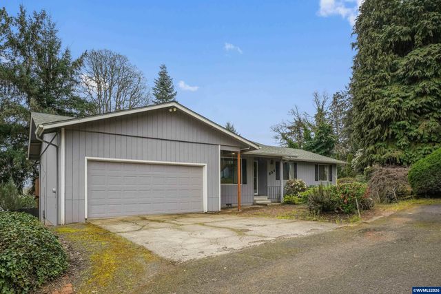 854 George St NW, Salem, OR 97304