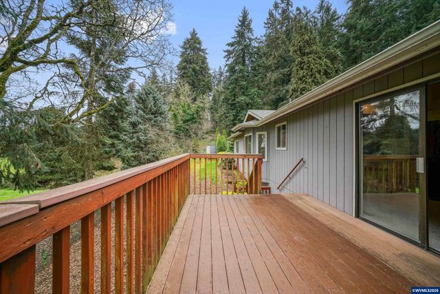 854 George St NW, Salem, OR 97304