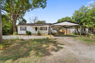 221 N Avenue A, Springtown, TX 76082