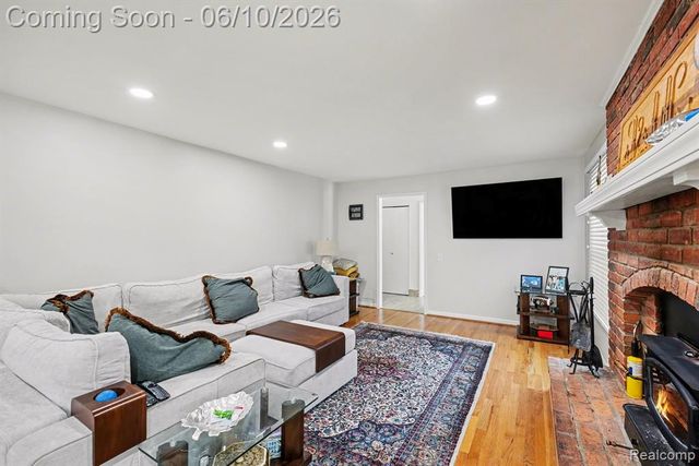 1720 Cedar Shake Drive, Bloomfield Hills, MI 48302