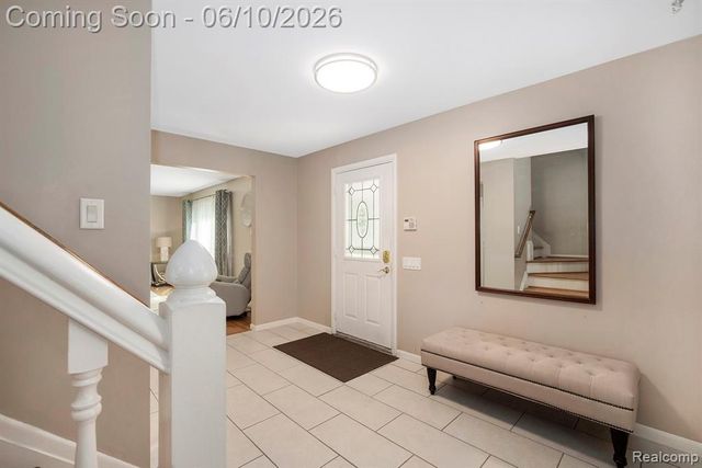 1720 Cedar Shake Drive, Bloomfield Hills, MI 48302