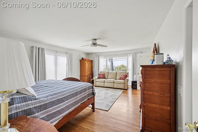 1720 Cedar Shake Drive, Bloomfield Hills, MI 48302