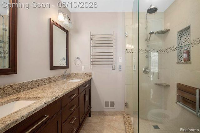 1720 Cedar Shake Drive, Bloomfield Hills, MI 48302