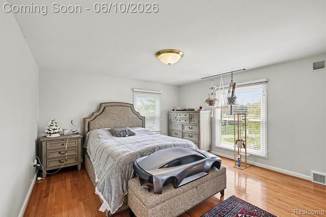 1720 Cedar Shake Drive, Bloomfield Hills, MI 48302