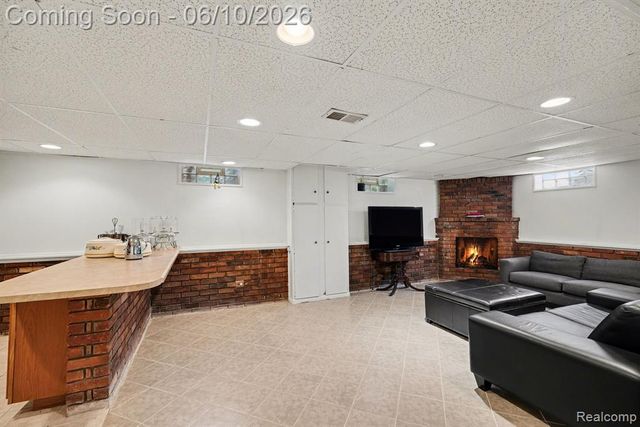 1720 Cedar Shake Drive, Bloomfield Hills, MI 48302