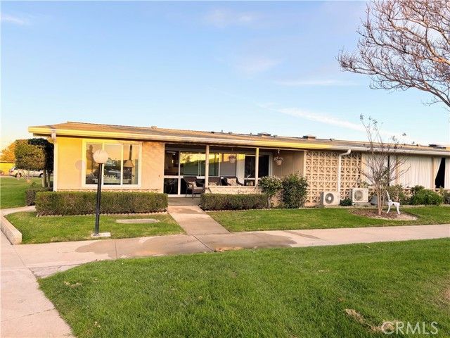 1460 Pelham Road M5-106F, Seal Beach, CA 90740