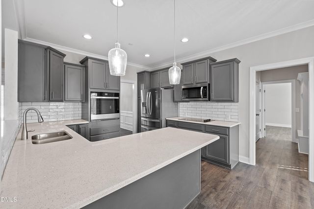 119 Oakhaven Drive, Holly Springs, NC 27540