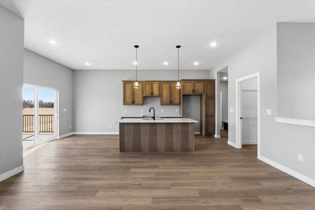 4991 COUNCIL POINTE Road, Council Bluffs, IA 51501