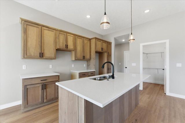 4991 COUNCIL POINTE Road, Council Bluffs, IA 51501