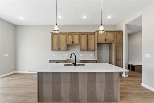 4991 COUNCIL POINTE Road, Council Bluffs, IA 51501