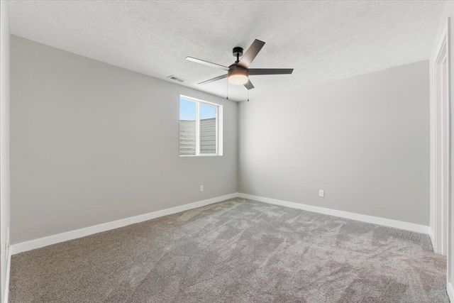 4991 COUNCIL POINTE Road, Council Bluffs, IA 51501