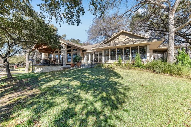 1880 Purple Sage LN, Kingsland, TX 78639