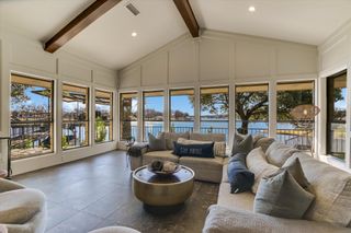 1880 Purple Sage LN, Kingsland, TX 78639