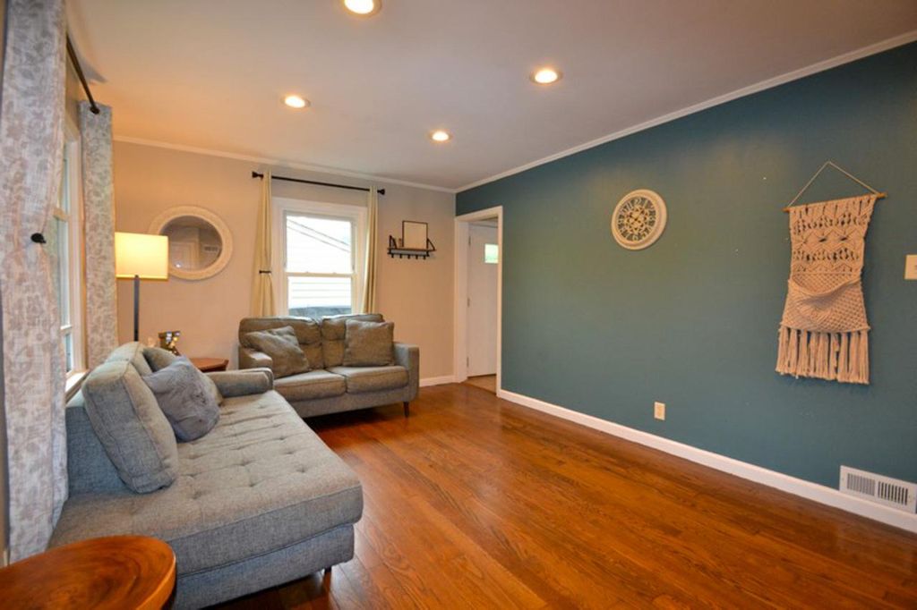 property-img