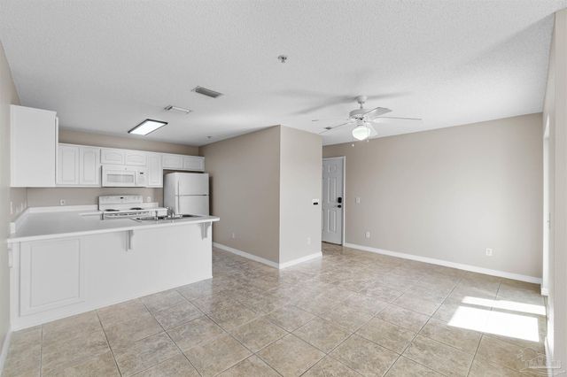 8436 Gulf Blvd 322, Navarre Beach, FL 32566