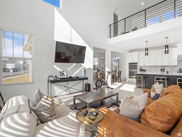 11517 S PEBBLE POND 6937, South Jordan, UT 84009