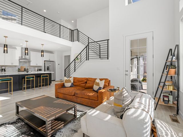 11517 S PEBBLE POND 6937, South Jordan, UT 84009