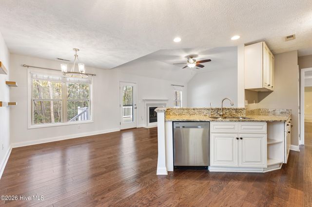 5624 E Whisper Creek Lane, Wilmington, NC 28409