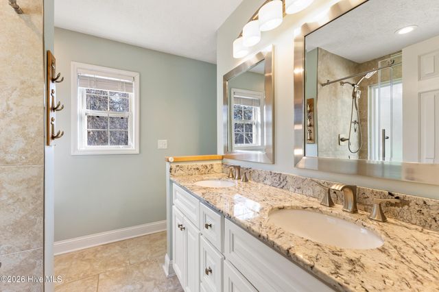 5624 E Whisper Creek Lane, Wilmington, NC 28409