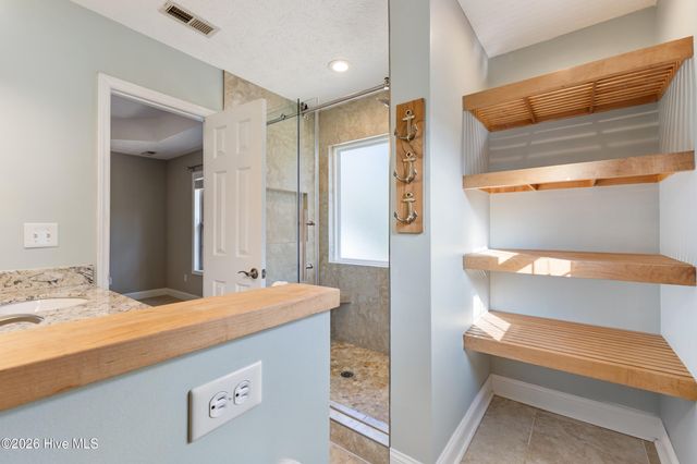 5624 E Whisper Creek Lane, Wilmington, NC 28409