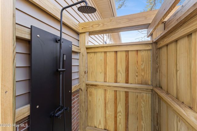 5624 E Whisper Creek Lane, Wilmington, NC 28409