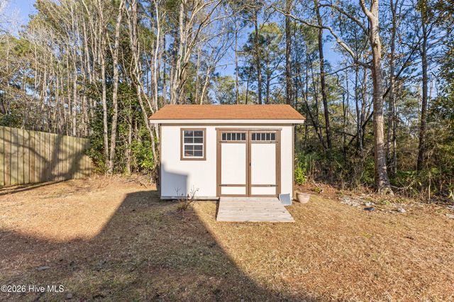 5624 E Whisper Creek Lane, Wilmington, NC 28409