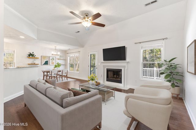 5624 E Whisper Creek Lane, Wilmington, NC 28409