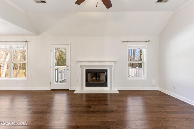 5624 E Whisper Creek Lane, Wilmington, NC 28409