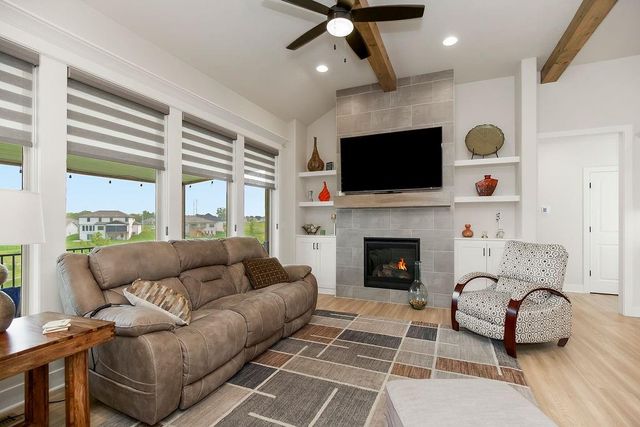 10705 N Bell Street, Kansas City, MO 64155