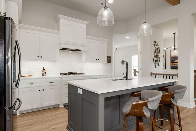 10705 N Bell Street, Kansas City, MO 64155