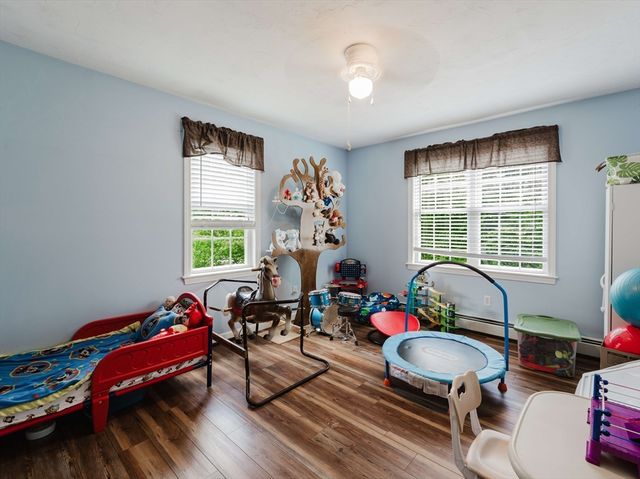 1241 Sharps Lot Rd, Swansea, MA 02777