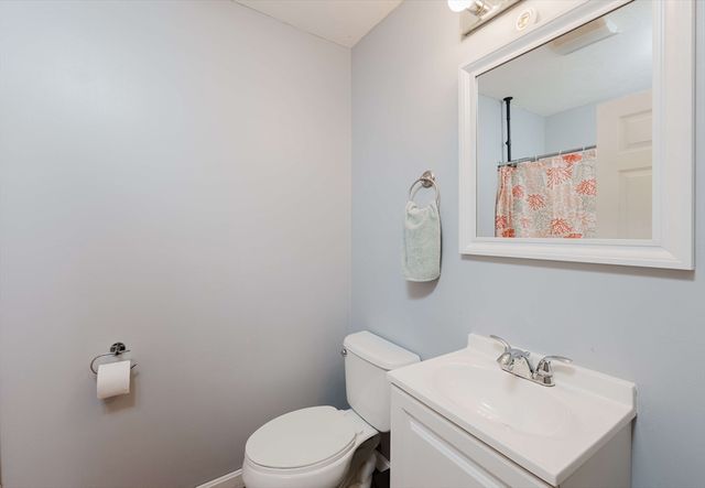 1241 Sharps Lot Rd, Swansea, MA 02777