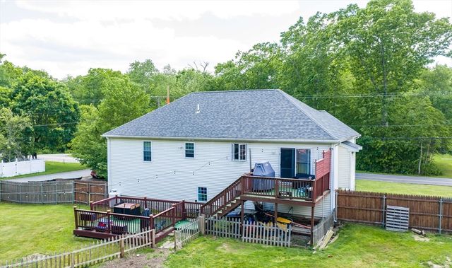 1241 Sharps Lot Rd, Swansea, MA 02777