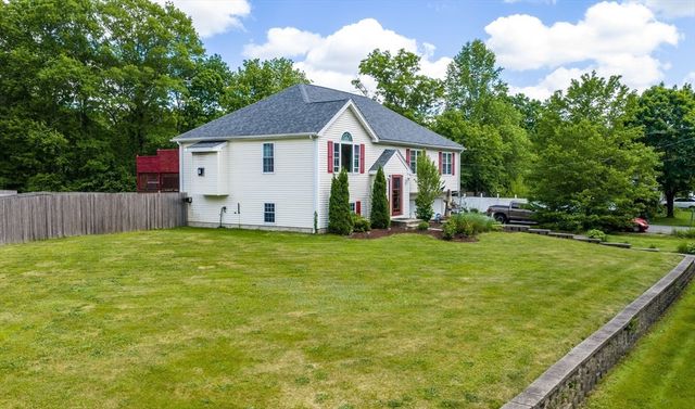 1241 Sharps Lot Rd, Swansea, MA 02777