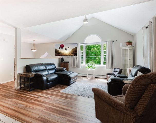 1241 Sharps Lot Rd, Swansea, MA 02777