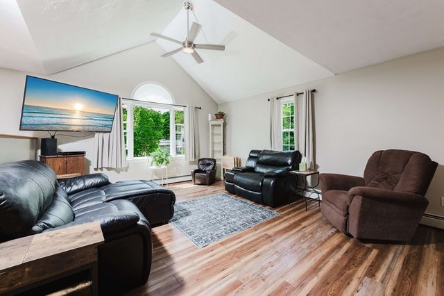 1241 Sharps Lot Rd, Swansea, MA 02777