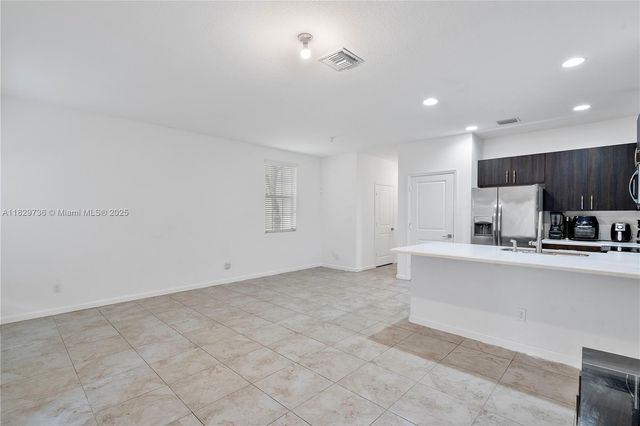 1128 NW 40th Ter, Lauderhill, FL 33313
