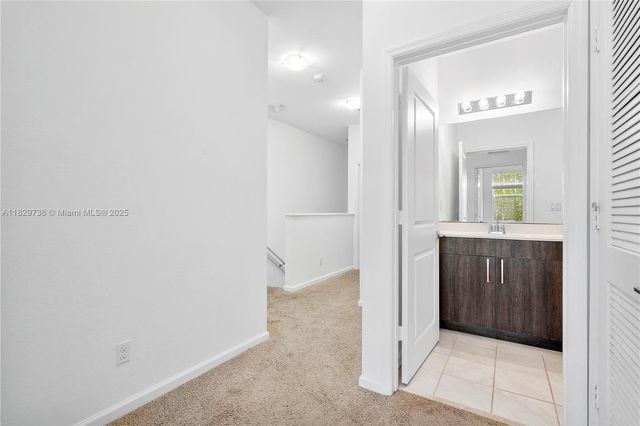 1128 NW 40th Ter, Lauderhill, FL 33313