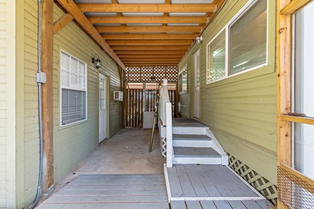 661 Crestwood Drive, Avinger, TX 75630