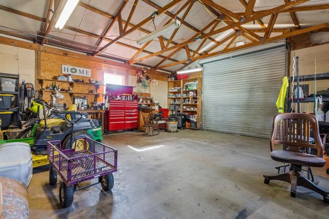 661 Crestwood Drive, Avinger, TX 75630