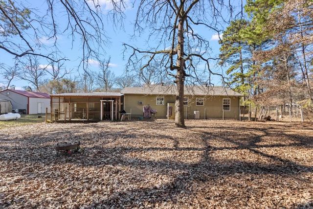 661 Crestwood Drive, Avinger, TX 75630