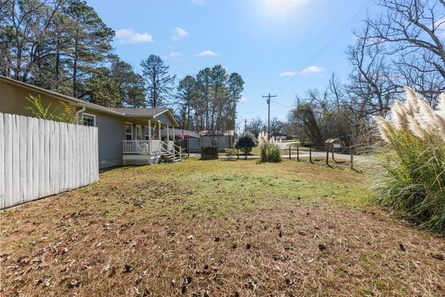 661 Crestwood Drive, Avinger, TX 75630