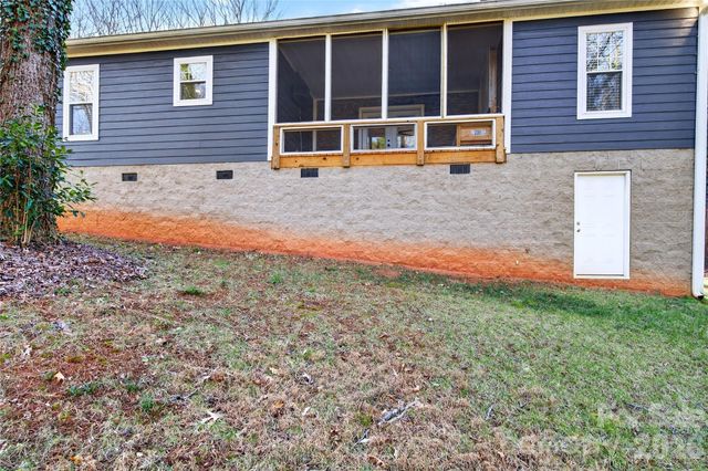 364 N Oakwood Drive, Statesville, NC 28677