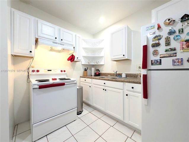 4801 NW 22nd Court 205, Lauderhill, FL 33313