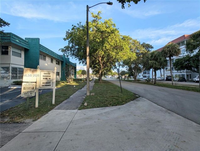 4801 NW 22nd Court 205, Lauderhill, FL 33313