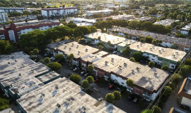 4801 NW 22nd Court 205, Lauderhill, FL 33313
