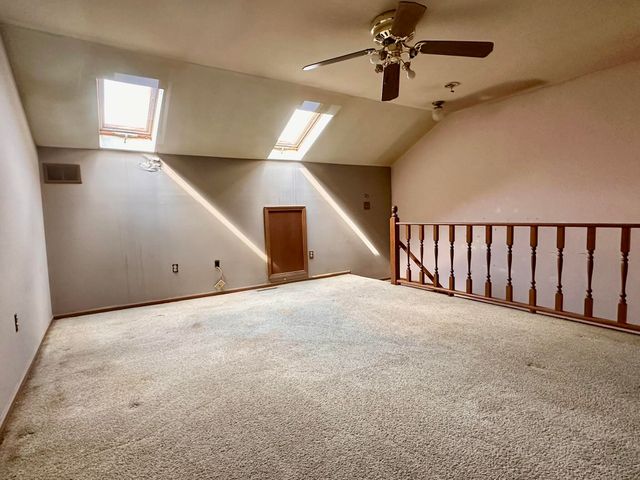 940 Jordan Circle, Schererville, IN 46375