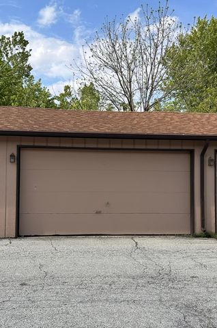 940 Jordan Circle, Schererville, IN 46375