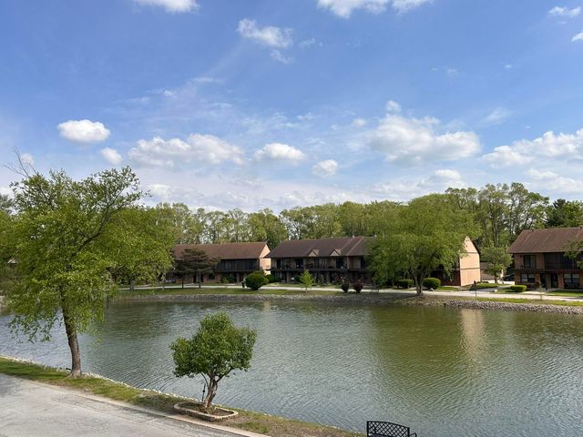 940 Jordan Circle, Schererville, IN 46375
